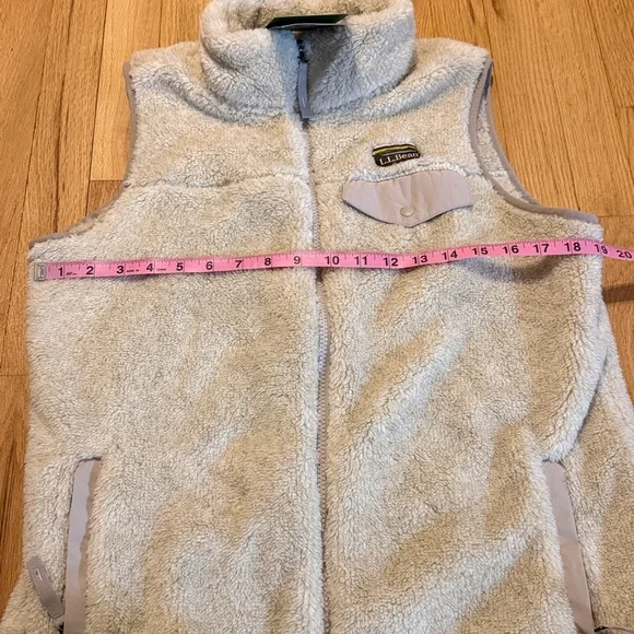 NWT L.L. Bean Hi-Pile Full Zip Vest Sz M - Picture 3 of 7